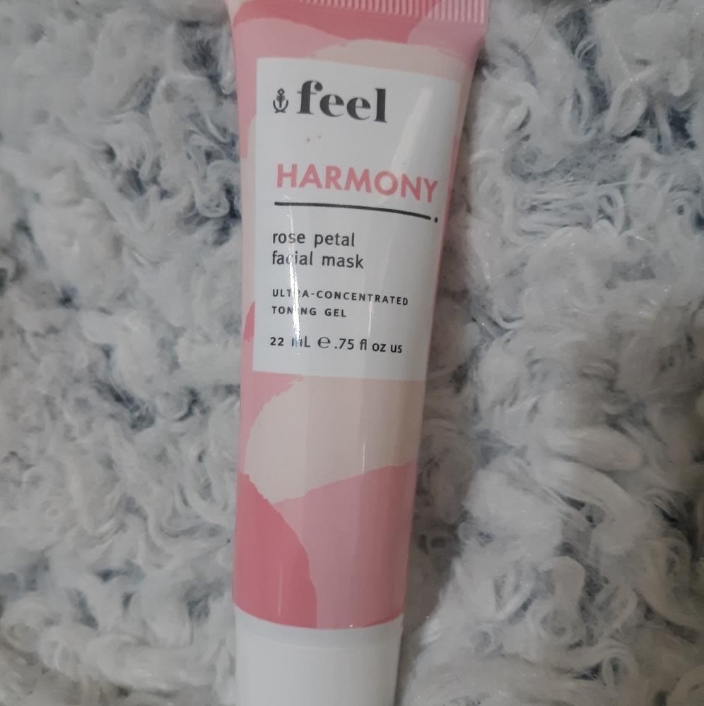 NWOB Harmony rose petal mask
